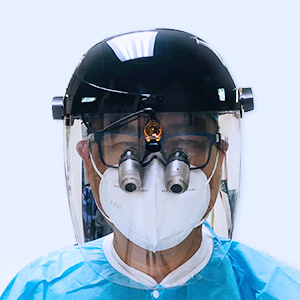 Dr. Thomas Moe(D.D.S.)